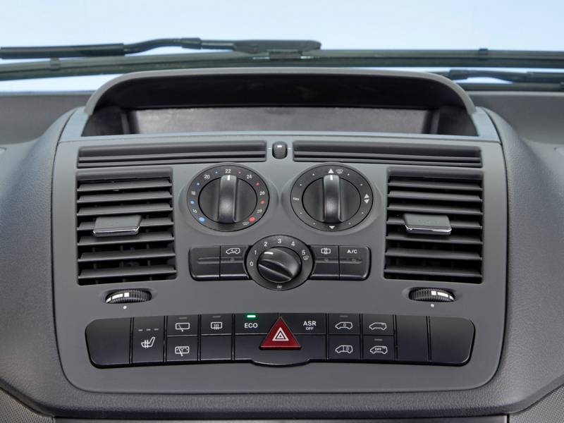 Фото автомобиля Mercedes-Benz Vito Fourgon