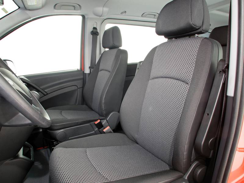 Фото автомобиля Mercedes-Benz Vito комби