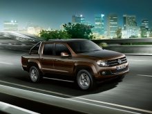 Фото Volkswagen Amarok 4-дв. 2.0 TDI MT №8