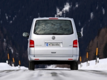 Фото Volkswagen Multivan 2.0 TSI MT №14