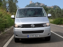 Фото Volkswagen Multivan 2.0 TDI MT 4Motion №7