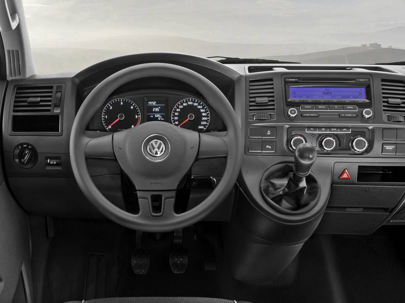 Фото автомобиля Volkswagen Transporter комби